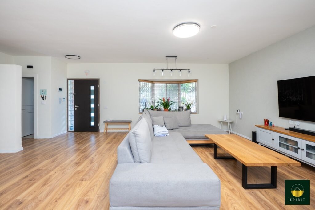 0878af29-6202-4fa9-b6d3-42f17ec5ee00