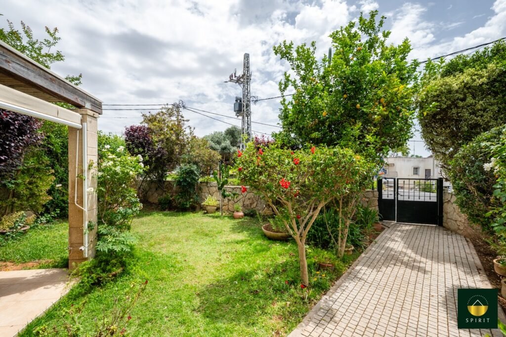 1096c93f-468f-4b26-b290-324f631889ec