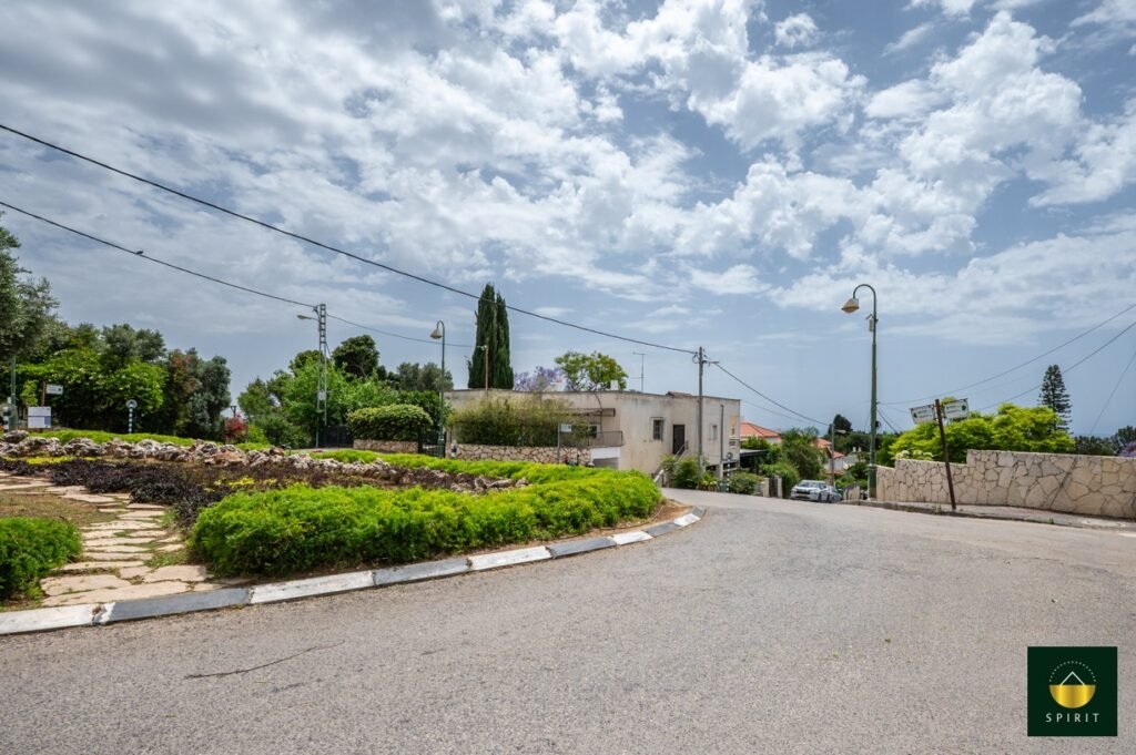 5076aee1-889e-4417-ae0a-5c0f0861a2ac