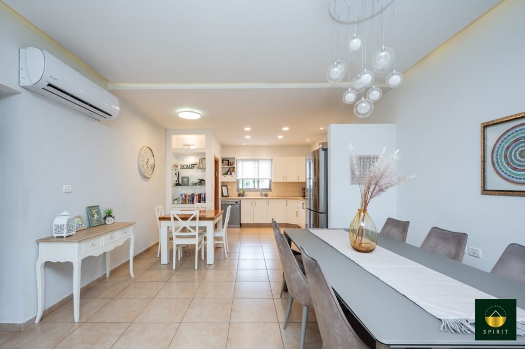 997ae1c2-a93c-4f51-82e9-d12383f2f73a