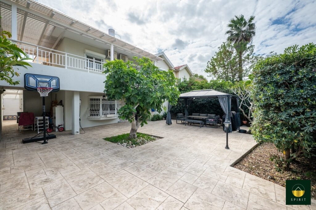 ac60ac9c-1cbc-4467-940c-ead12a4dc71d