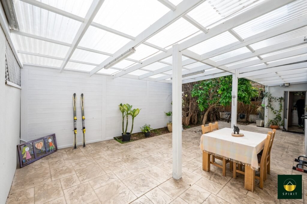 be81137f-f692-46d8-896c-3b1c42e38c68