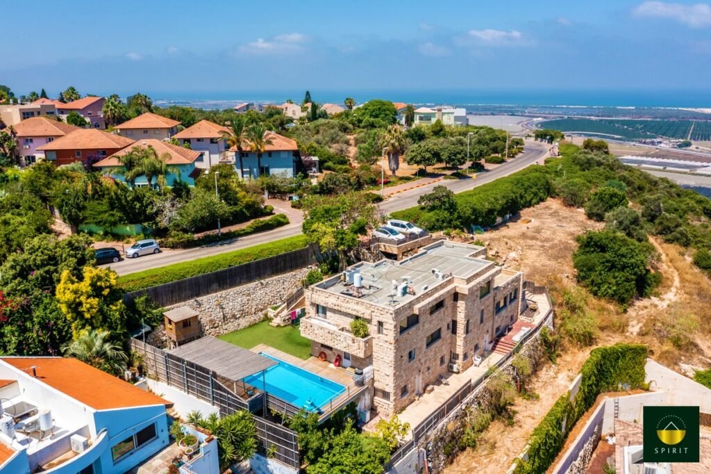 482023657_1046900477462526_2015592020997816602_n