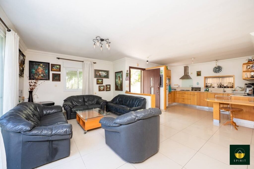 528582722_1318177253652787_976464068940955953_n