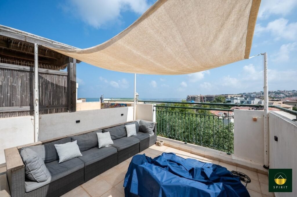 WhatsApp Image 2025-08-20 at 11.33.42 (2)