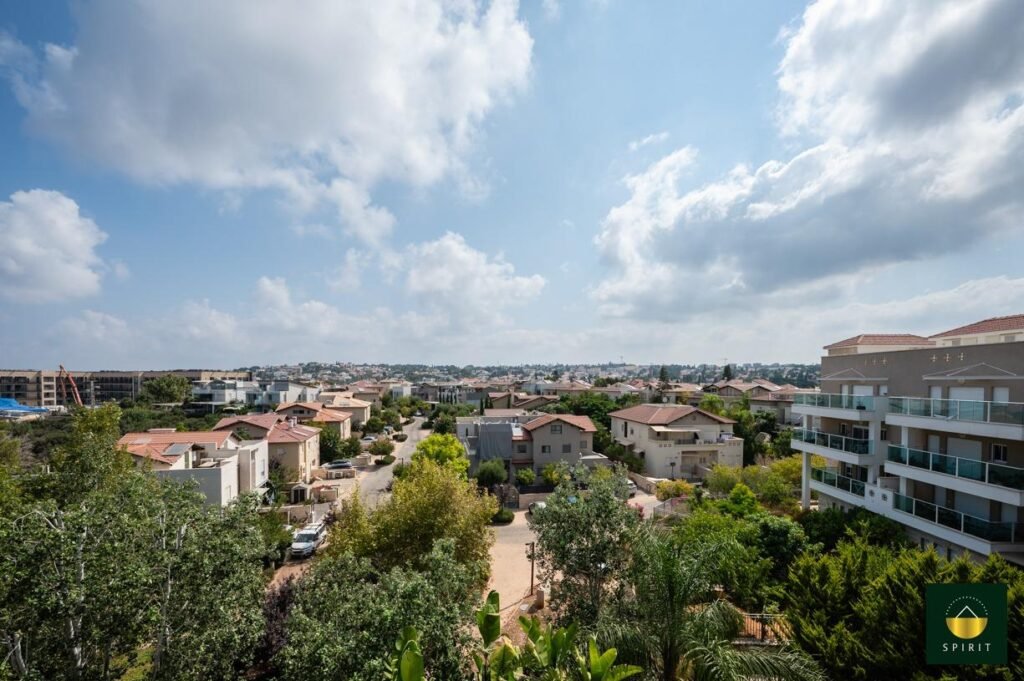 WhatsApp Image 2025-08-20 at 11.33.43 (1)